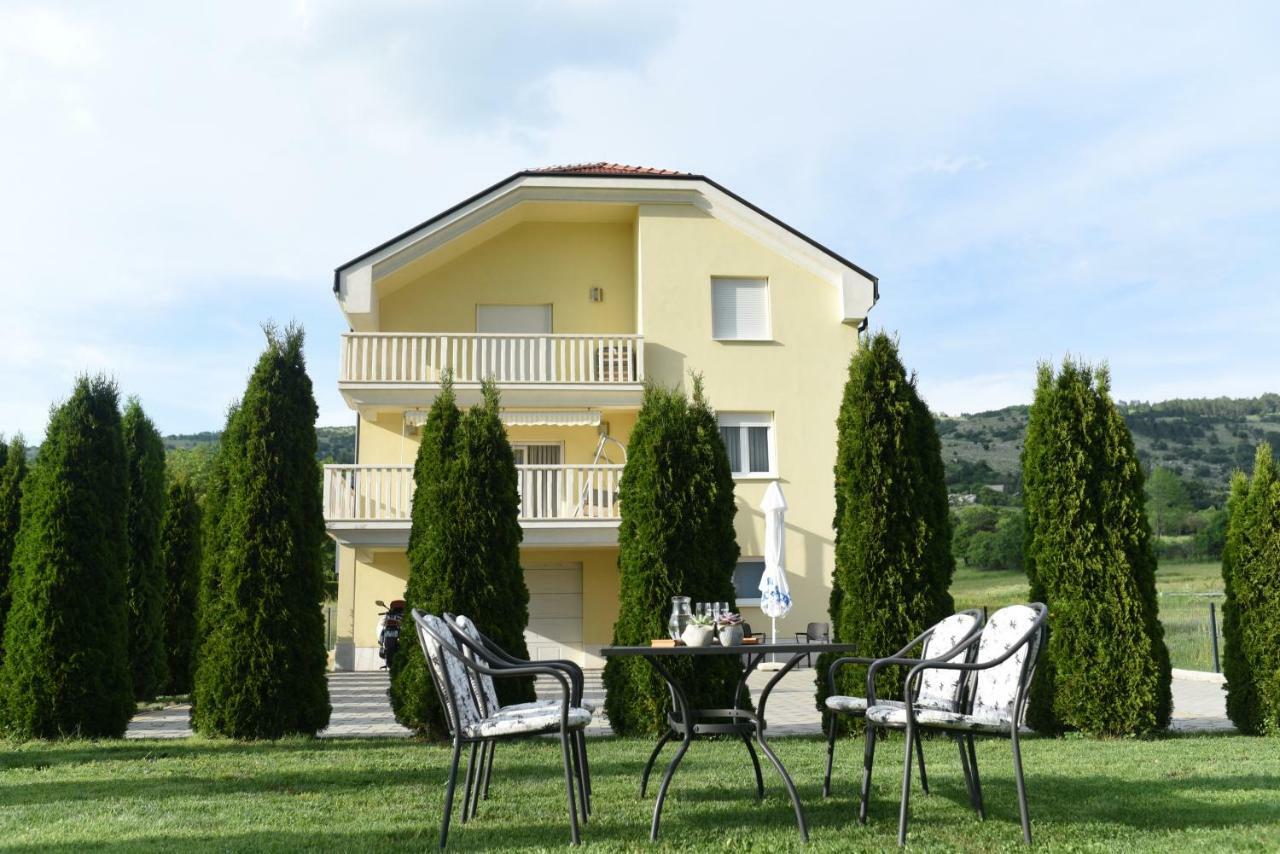 Apartman Livno Ngoại thất bức ảnh